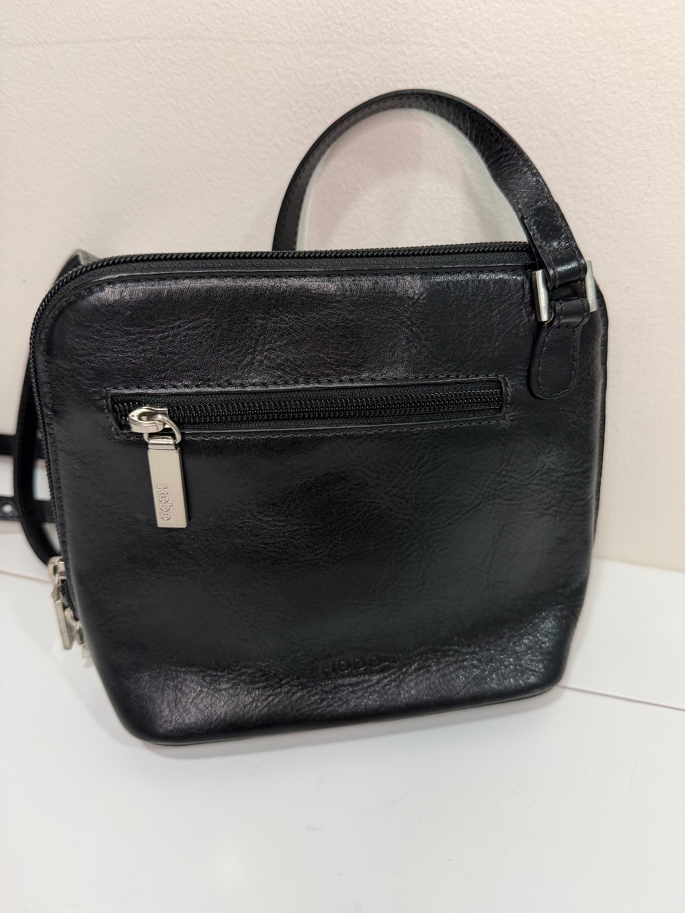 HOBO International Black Leather Crossbody Shoulder Bag Red Lining
